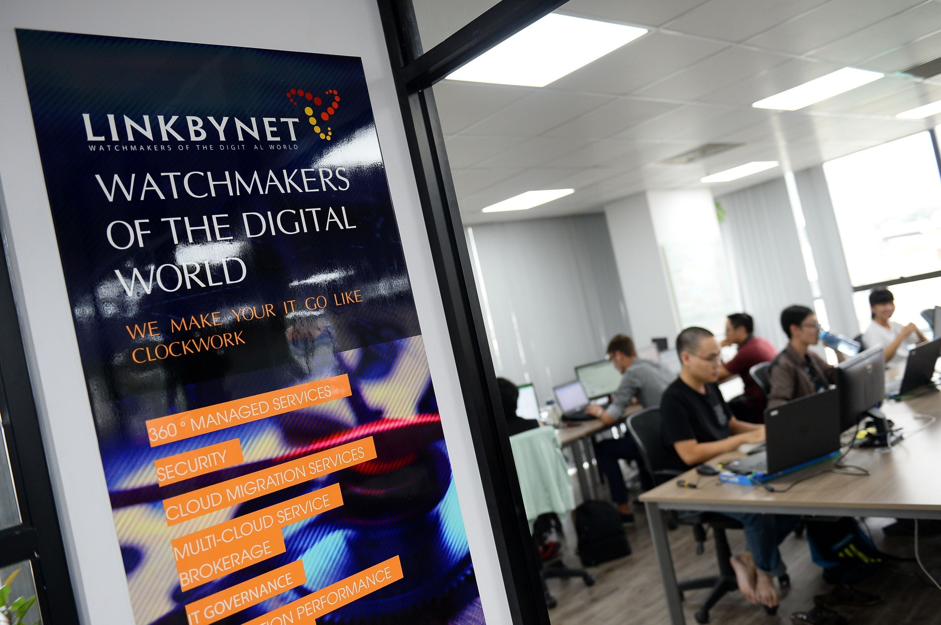 Five must-learned tips for e-commerce entrants to Vietnam